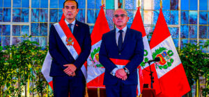 Ernesto Julio Álvarez Miranda como presidente del Consejo de Ministros