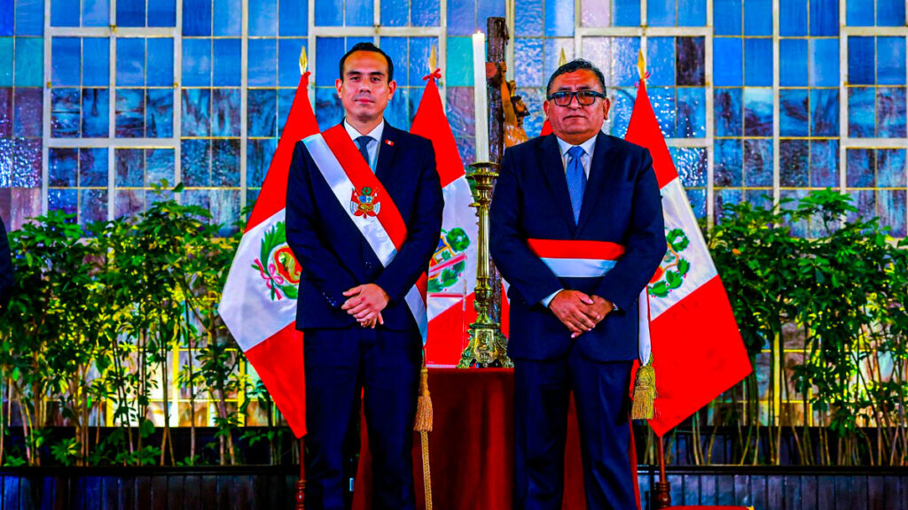 ¿Quién es Luis Bravo, el nuevo ministro de Energía y Minas?